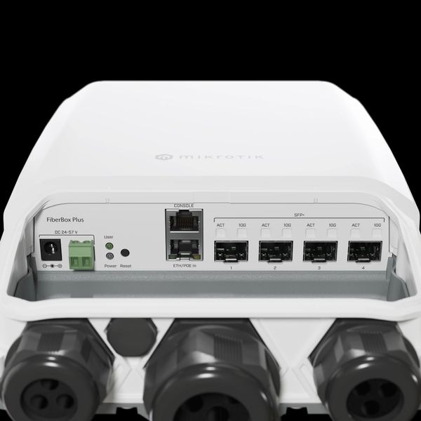 Mikrotik FiberBox Plus (CRS305-1G-4S+OUT) 4-портовий керований 29944 фото